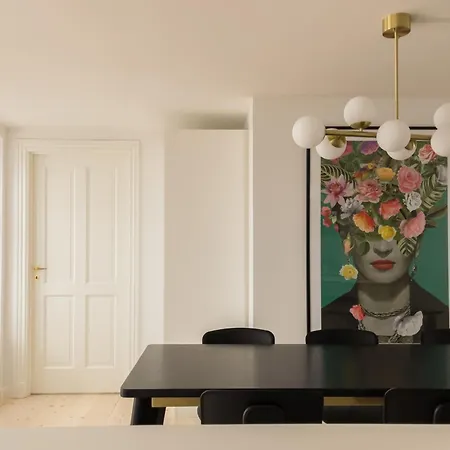 Central City Apartment On Best Location By Round Tower Copenhagen