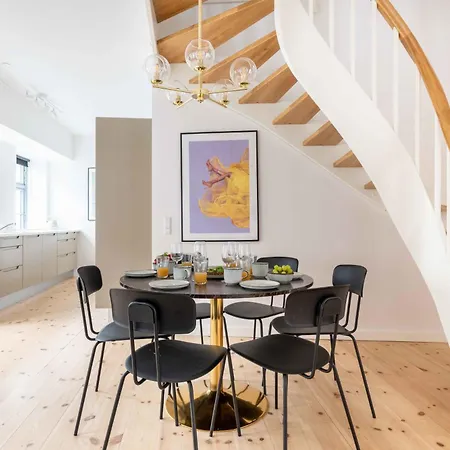 Central City Apartment On Best Location By Round Tower Apartment *