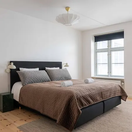 Central City Apartment On Best Location By Round Tower Copenhagen