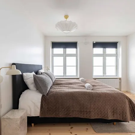 Central City Apartment On Best Location By Round Tower Apartment *