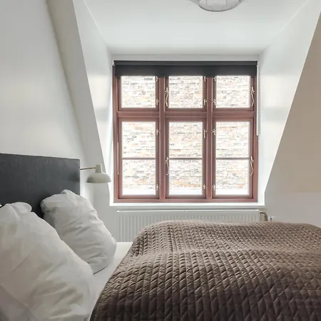 Apartment On Location By Round Tower *