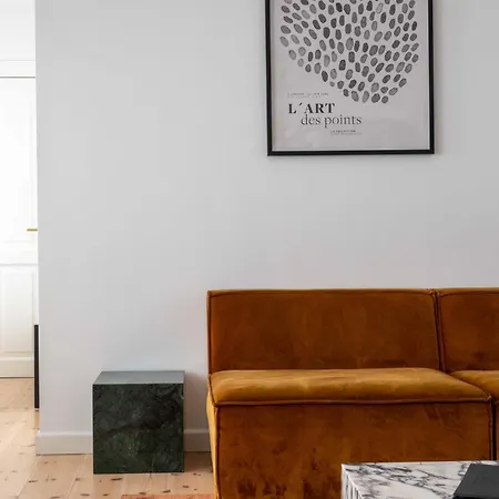 Apartment On Location By Round Tower *