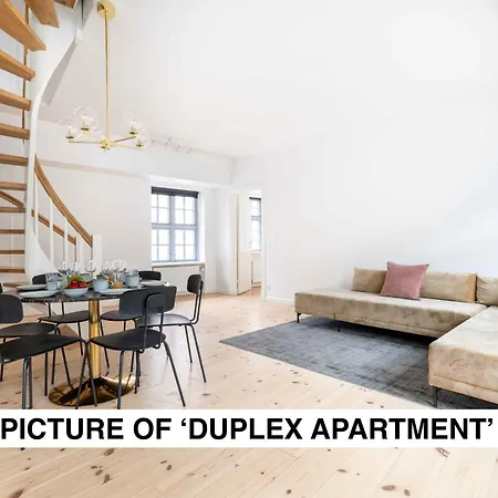 On Location By Round Tower Appartement